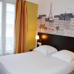 Hotel de lExposition   tour Eiffel 