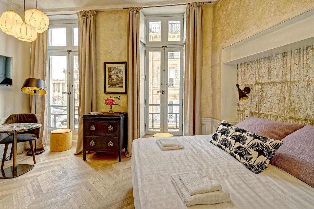 Apartments Du Louvre - image 4