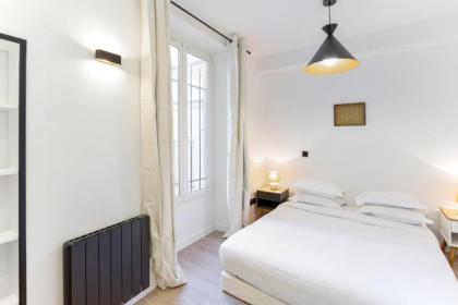 Amazing & brand new Parisian flat for 6p - image 11