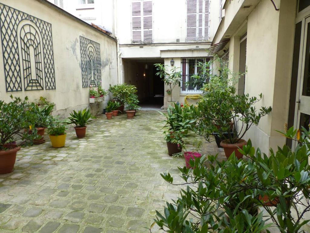 Nice 1 Br of 26m2 - Lively area - image 4