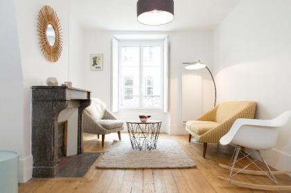 HEART OF PARIS MONTORGUEL- LOVELY 1BR BY CHATELET! - image 1