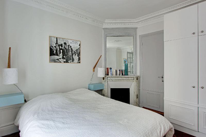 109125 - Authentic Parisian apartment for 3 people near Pigalle and Montmartre - image 5