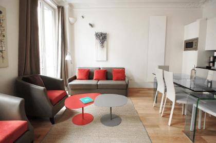 202200 - A Beautiful and spacious 2-bedroom apartment in Réaumur  Sebastopol - image 1