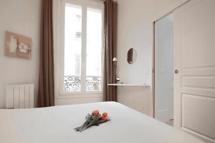 202200 - A Beautiful and spacious 2-bedroom apartment in Réaumur  Sebastopol - image 7