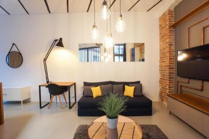 Loft in a quiet area close to the metro station - image 3