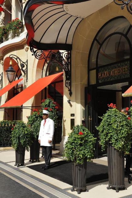 Hotel Plaza Athenee - Dorchester Collection Paris