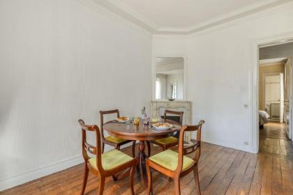 Bright and Homely Apartment in Batignolles - image 12