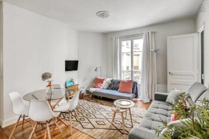 Stunning 2 Bedrooms Apartment - Modern & Cosy in Paris