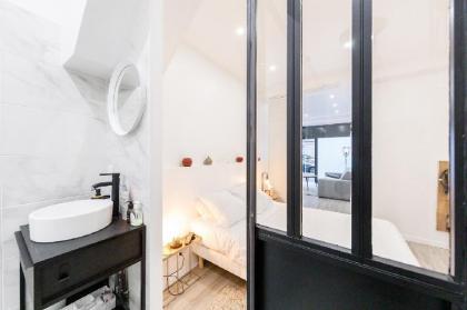 Luxurious and Cosy Apt in the center of  Paris 14 - image 17