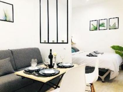 New design apartment. Champs Elys¿