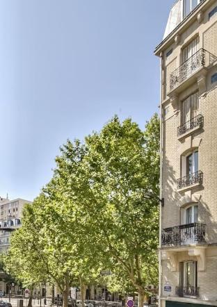 B 833 - Porte de Versailles - Lovely apartment - main image