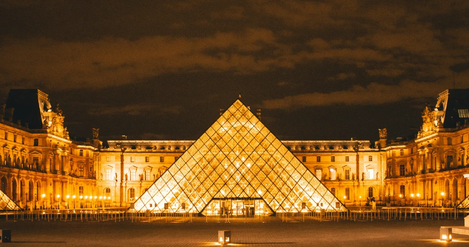 A Perfect Day in Paris: How to Spend 24 Hours A Day in Paris