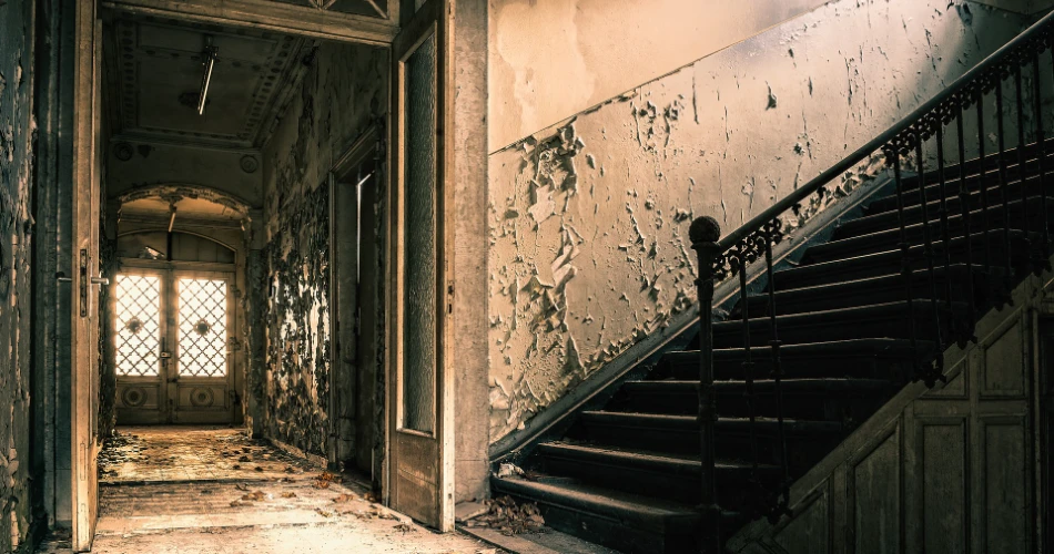 A Guide to Paris’s Ghostly Tales