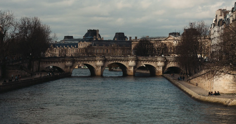 Best 10 Bridges in Paris