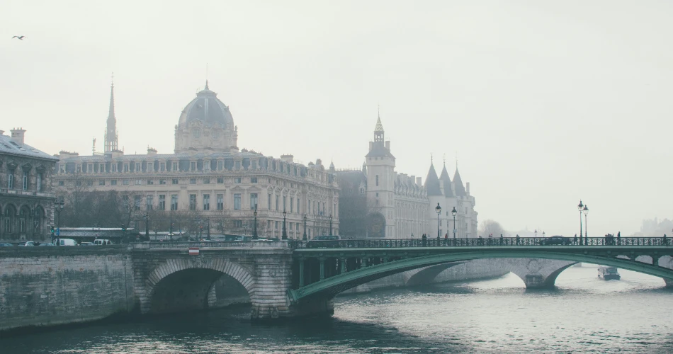 Best 10 Bridges in Paris