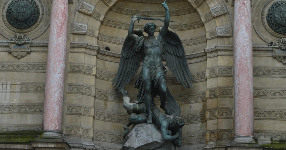 Best 10 Fountains in Paris