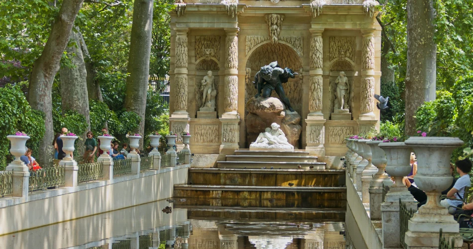 Best 10 Fountains in Paris