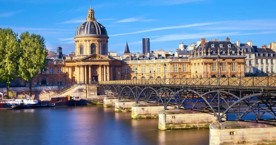 10 Movie Locations In Paris You Can Actually Visit