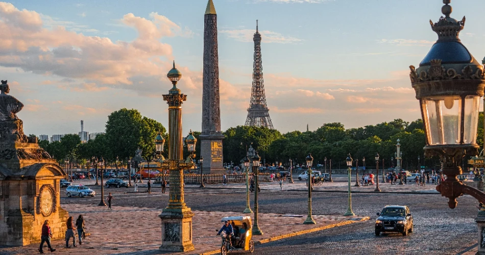 10 Movie Locations In Paris You Can Actually Visit