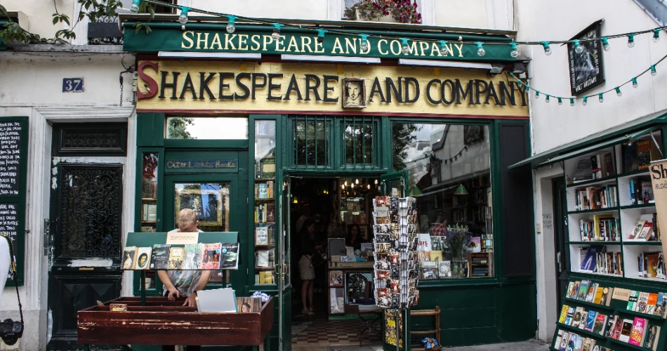 10 Movie Locations In Paris You Can Actually Visit