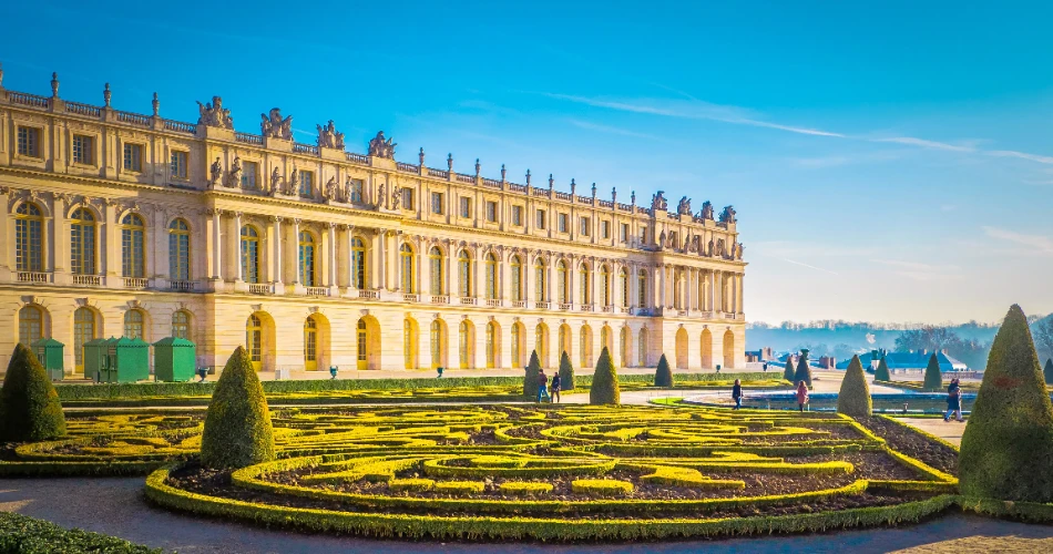 Bonjour Paris! Your Ultimate 2025 Travel Guide