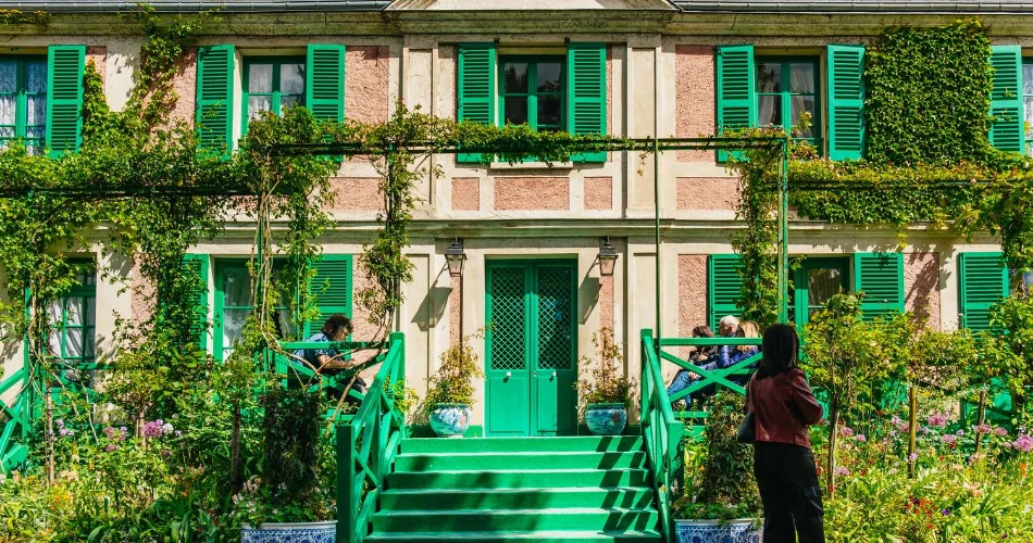 Bonjour Paris! Your Ultimate 2025 Travel Guide