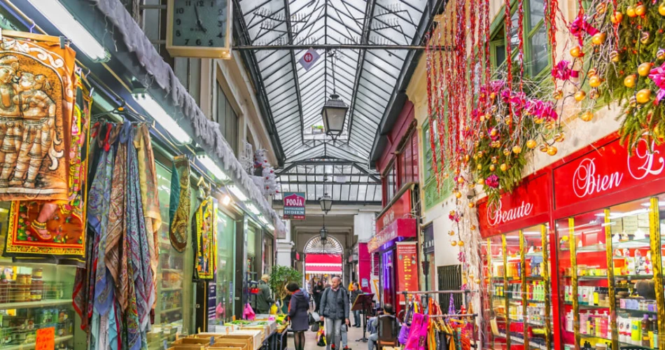 10 Fun Ways to See Paris Like a Local