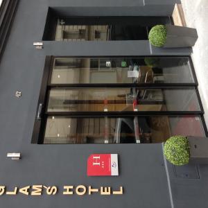 Glam's Hotel