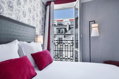 Maison Astor Paris Curio Collection by Hilton - image 17