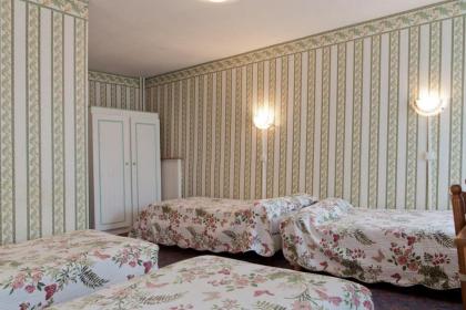 Grand Hotel De Paris - image 10