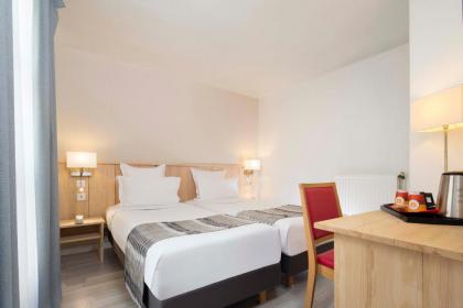 Hôtel Le Compostelle - image 4