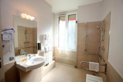 Hôtel Sunny - image 12