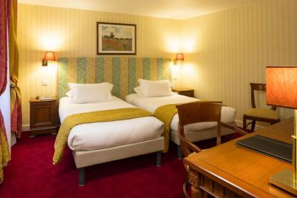 Hotel Imperial Paris - image 23