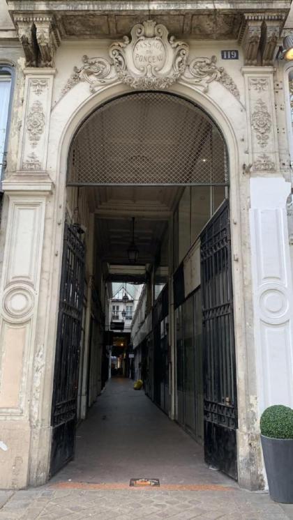 21 Atelier Chaplin Montorgueil - image 22