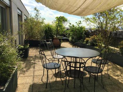 Appartement de 4 chambres avec vue sur la ville terrasse amenagee et wifi a Paris - image 24