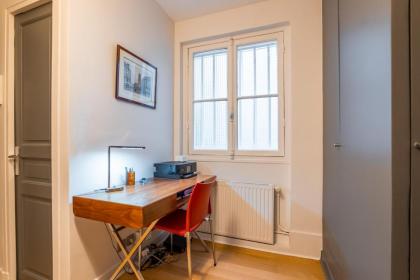 Veeve - Pompidou Hideaway - image 23