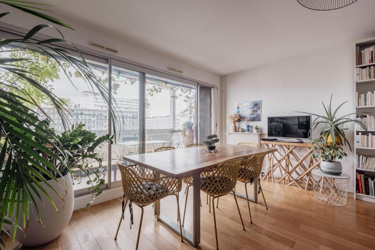 Veeve - Home Comforts by the Eiffel Tower - image 3