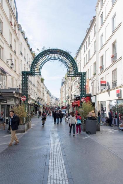 Veeve - By the Palais Royal - image 21