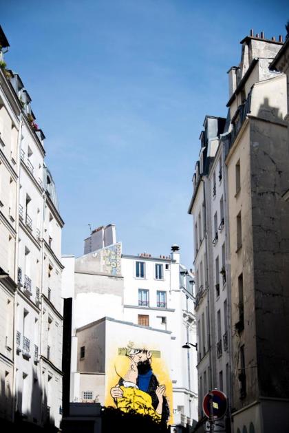 Veeve - By the Palais Royal - image 23