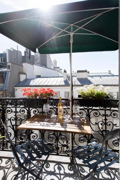 Veeve - By the Palais Royal - image 24