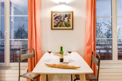 Cozy Studio Near Canal Saint Martin - image 15