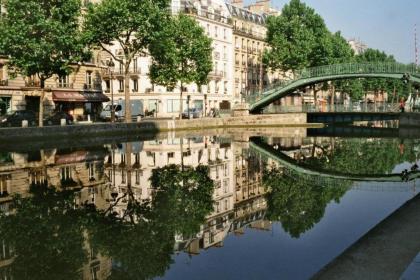 Cozy Studio Near Canal Saint Martin - image 7