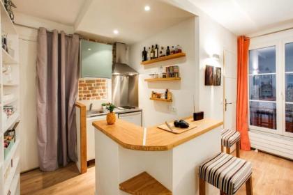 Cozy Studio Near Canal Saint Martin - image 8