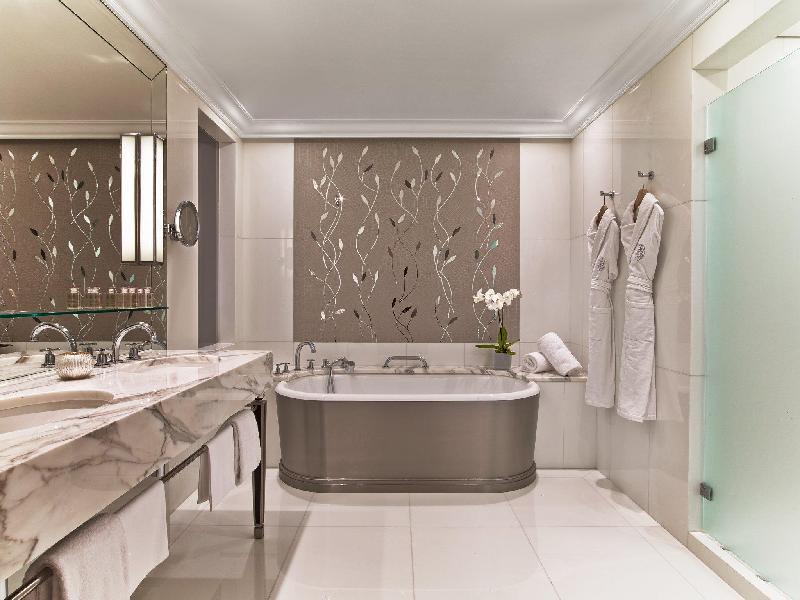 Hotel Plaza Athenee - Dorchester Collection - image 2