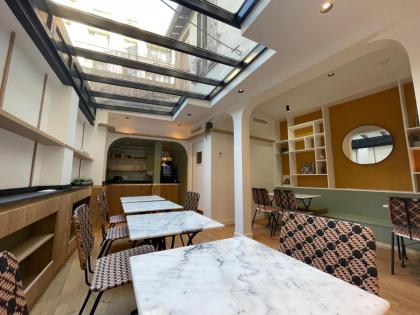 Acropolis Hotel Paris Boulogne - image 22