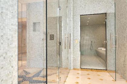 Hotel Regina Louvre - image 5