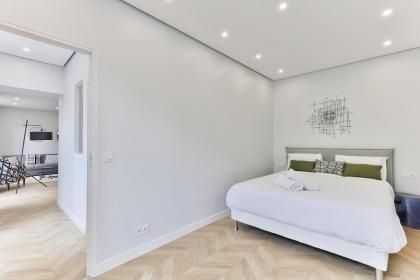 127 - Urban Beautiful 4BR in Montorgueil - image 23
