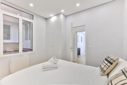 127 - Urban Beautiful 4BR in Montorgueil - image 28