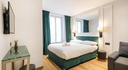HOTEL AU COEUR DE REPUBLIQUE - image 22