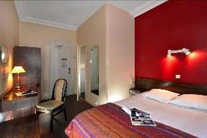 Hotel Du Roule - image 22